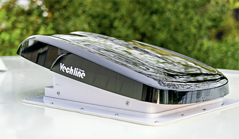 Vechline Luxuoso air conditioner on motorhome